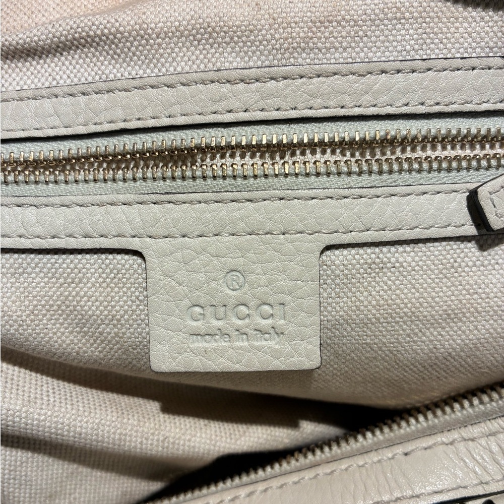 Gucci  Cream and Gold Women's Handbag - Picture 5 of 12